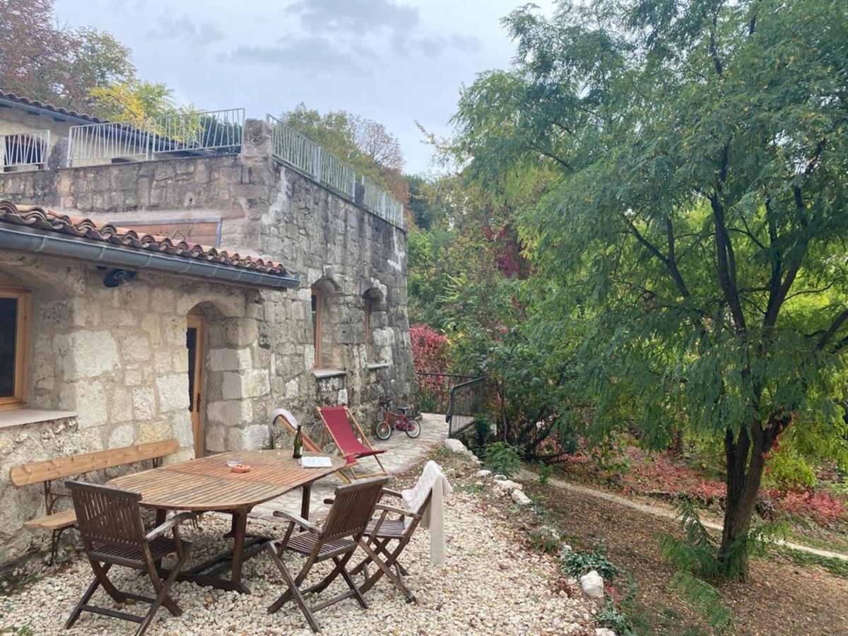 Grand Gite Les Cabanes De Fallot Pour 19 Personnes - Piscine Naturelle L'isle-Bouzon Exterior photo